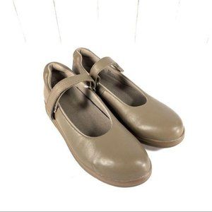 👗 Canfield by P.W. Minor Grace taupe shoes 7.5